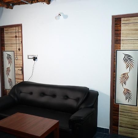 Serenity Bay Home Stay Пудучеррі Екстер'єр фото