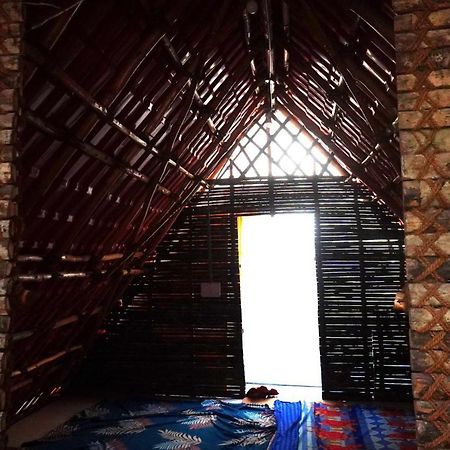 Serenity Bay Home Stay Пудучеррі Екстер'єр фото