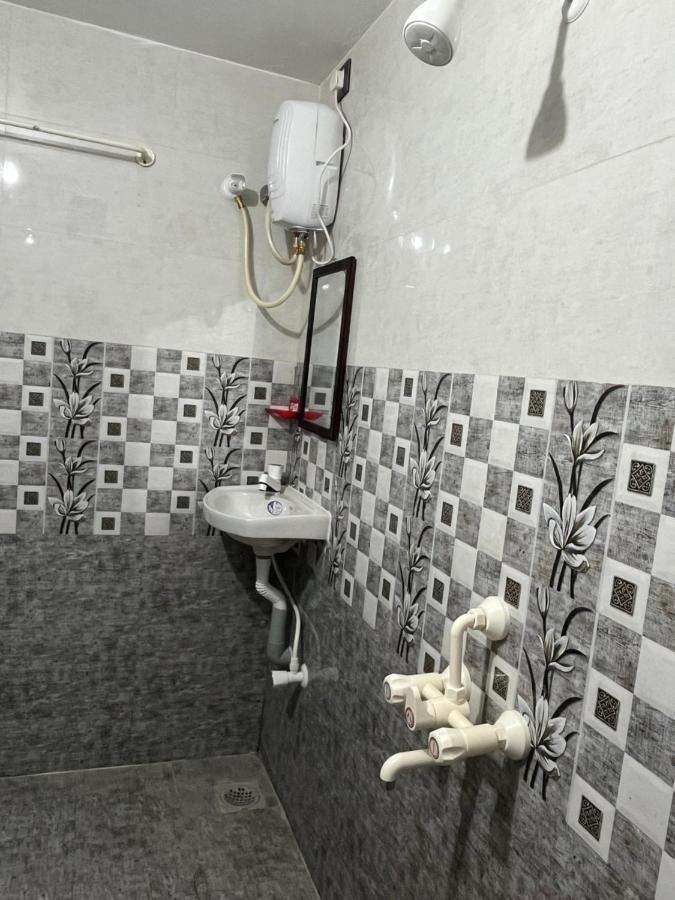Serenity Bay Home Stay Пудучеррі Екстер'єр фото